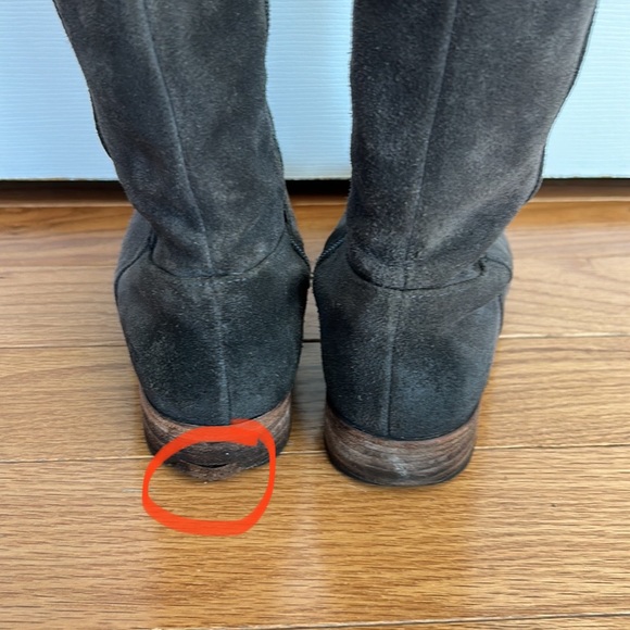 UGG 3182 Cailyn Chevron Grey Suede Distressed Boots sz 7.5 - Picture 7 of 13